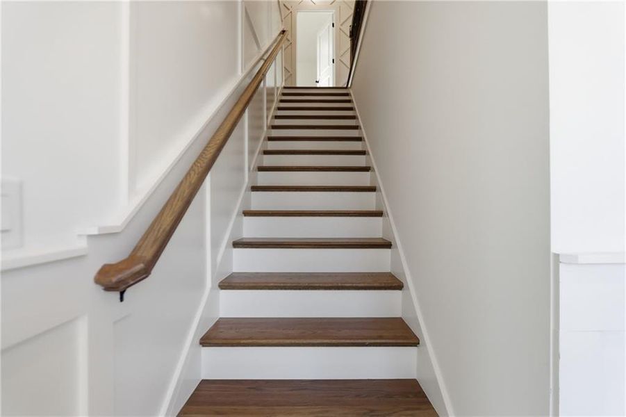 Spacious, unfurnished interior of a new home in , Roswell (Image 37).