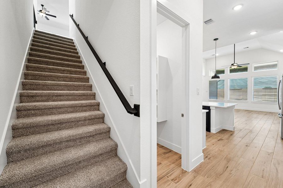 REPRESENTATIVE OF FLOOR PLAN ONLY REPRESENTATIVE OF FLOOR PLAN ONLY