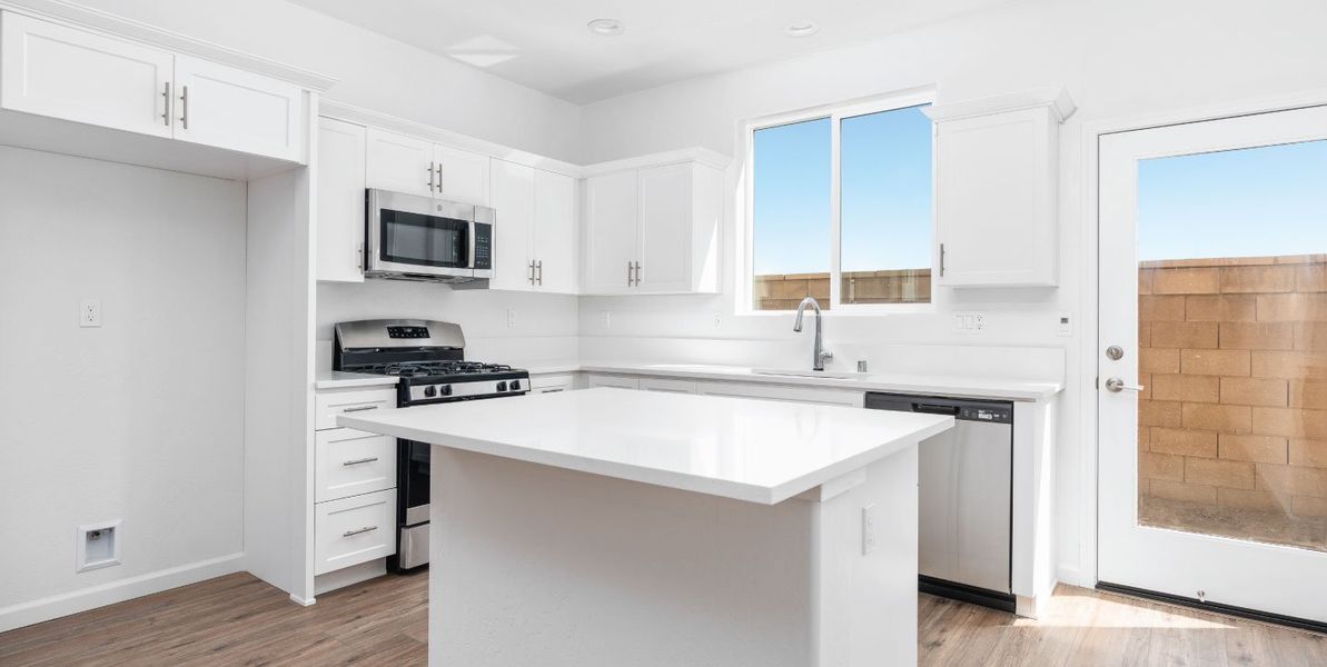 1440x724 Visalia Huckleberry-Park 1037 Kitchen 9.19.2023 1440x724 Visalia Huckleberry-Park 1037 Kitchen 9.19.2023