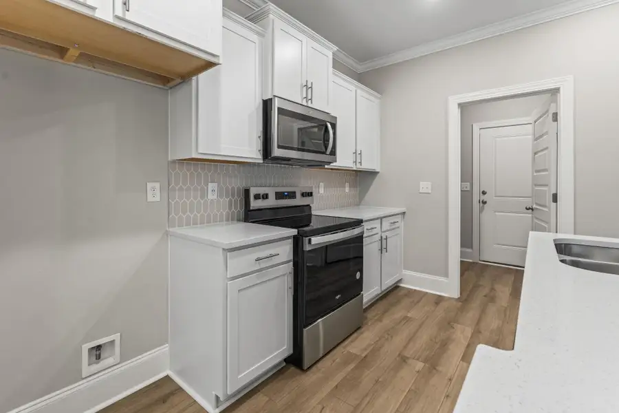 Furnished interior view inside a new home in White Oak Estates, Conway (Image 8).