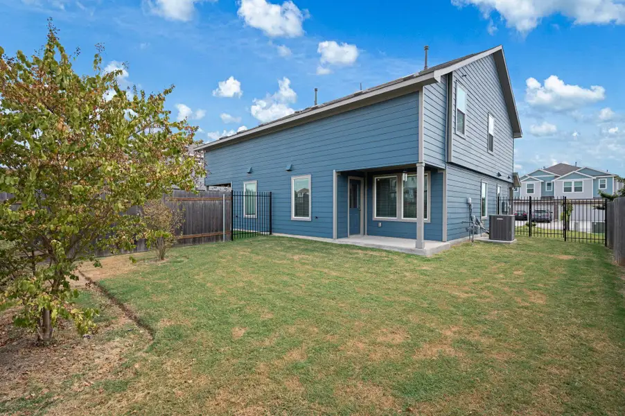 Exterior details and patio area of a home in Stoney Ridge, Del Valle (Image 2). Exterior details and patio area of a home in Stoney Ridge, Del Valle (Image 2).