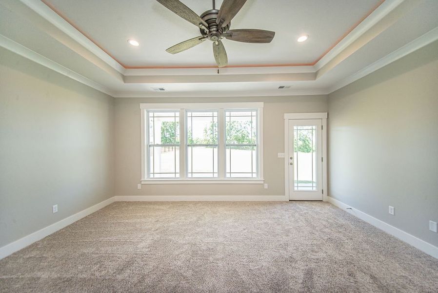 Representative unfurnished interior of a home built from the Beaumont Elite by Enchanted Homes in Pointe Summit, Slater-Marietta (Image 55).