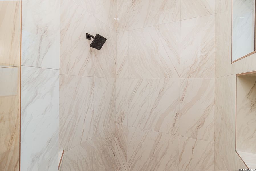 Close-up of interior finishes inside a home in , La Vernia (Image 14).