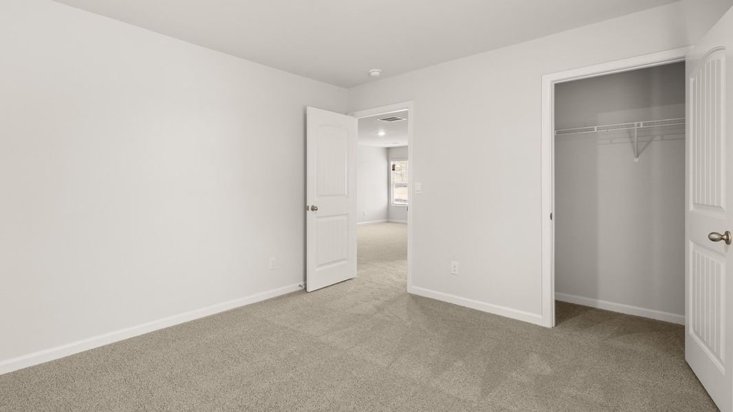 Representative unfurnished interior of a home built from the Hanover by D.R. Horton in Creekview, Atlanta (Image 28).