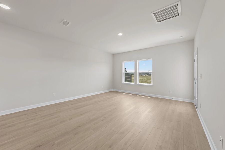 Spacious, unfurnished interior of a new home in Blue Heron Retreat, Little River (Image 12).