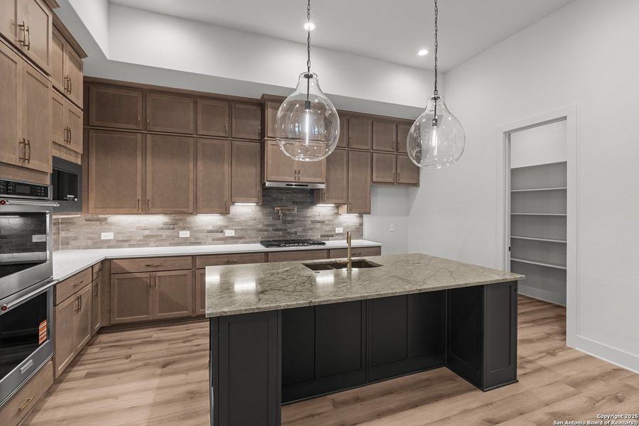 Furnished interior view inside a new home in Esperanza - 70', Boerne (Image 10). Furnished interior view inside a new home in Esperanza - 70', Boerne (Image 10).