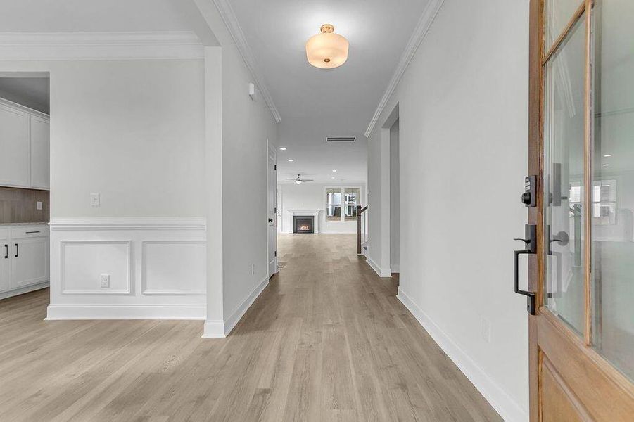 Spacious, unfurnished interior of a new home in Kings River Preserve, Hollywood (Image 21).