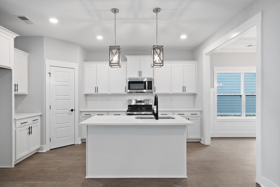 Representative furnished interior of a home built from the Aberdeen by Rockwood Homes in Park at Oliver Farm, Clarksville (Image 7).
