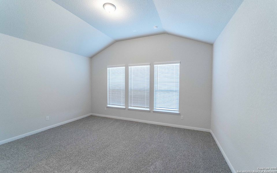Spacious, unfurnished interior of a new home in Arcadia Ridge, San Antonio (Image 10). Spacious, unfurnished interior of a new home in Arcadia Ridge, San Antonio (Image 10).
