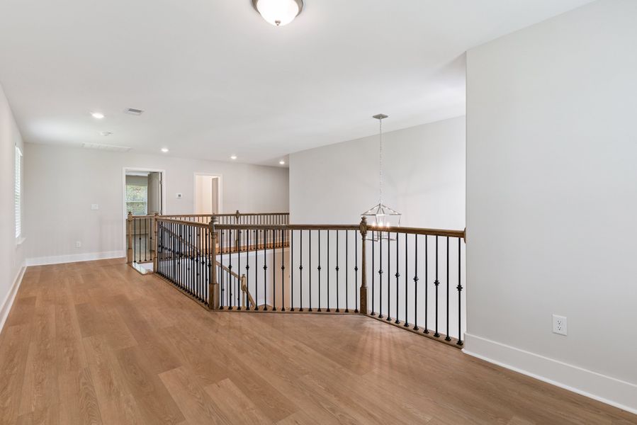 Spacious, unfurnished interior of a new home in NorthShore on the St. Marys River, Kingsland (Image 46).