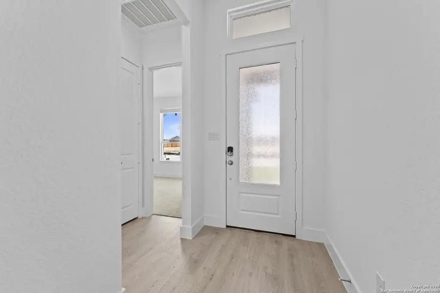 Spacious, unfurnished interior of a new home in , New Braunfels (Image 8). Spacious, unfurnished interior of a new home in , New Braunfels (Image 8).