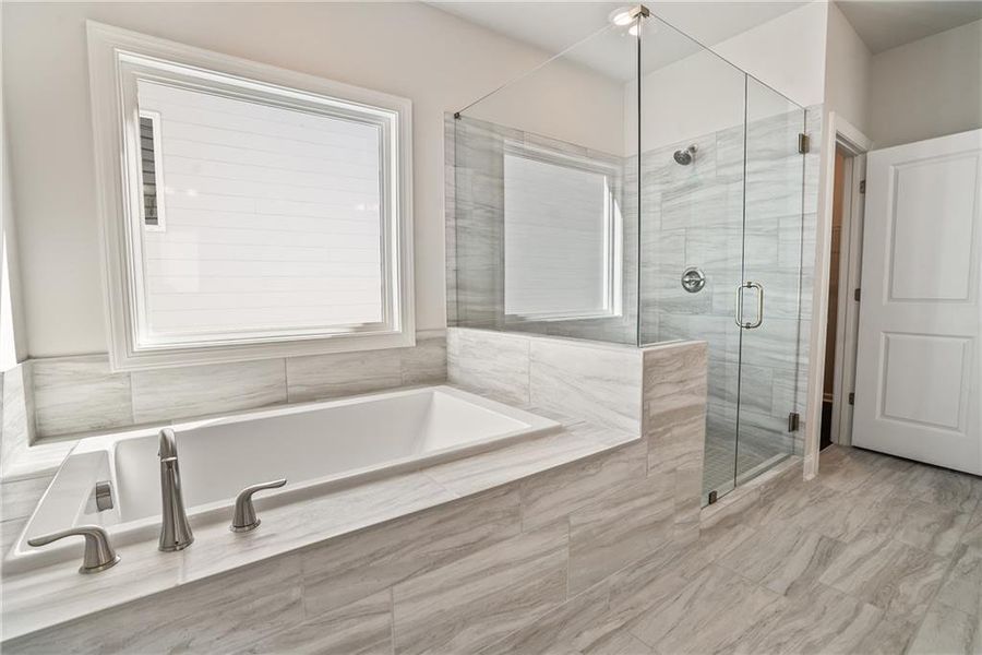 Furnished interior view inside a new home in Aberdeen, Hoschton (Image 8).