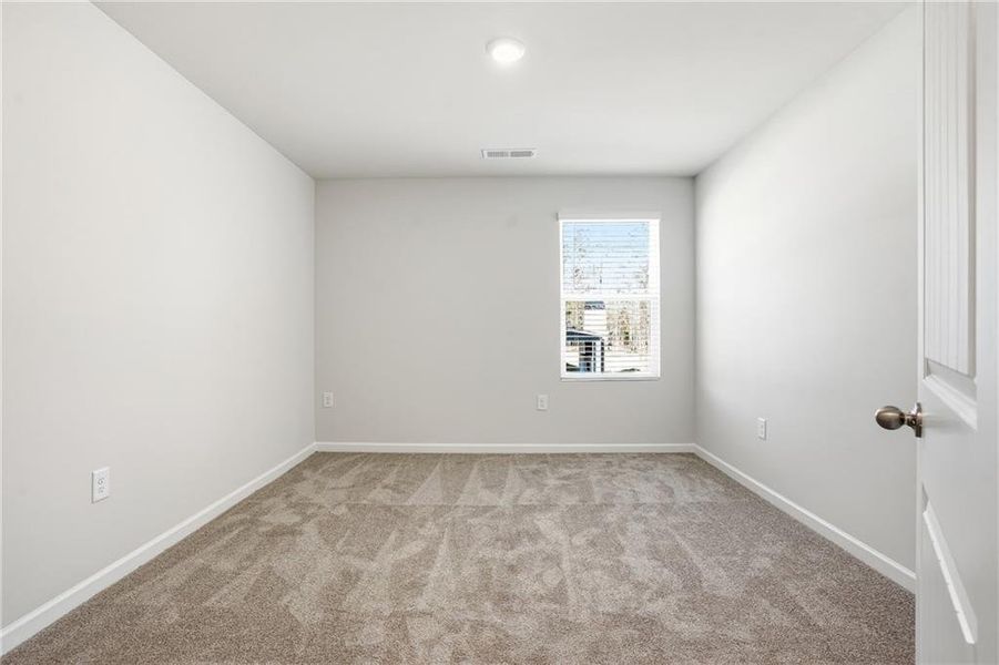 Spacious, unfurnished interior of a new home in The Woodlands Preserve, Jackson (Image 26).