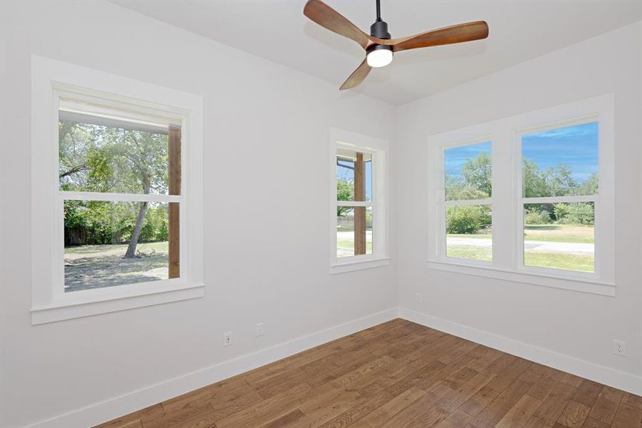 Spacious, unfurnished interior of a new home in , Justin (Image 19).