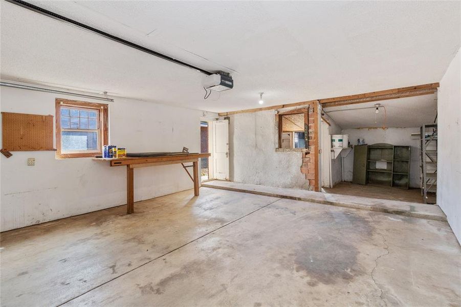 Image 38 of a home in . Image 38 of a home in .