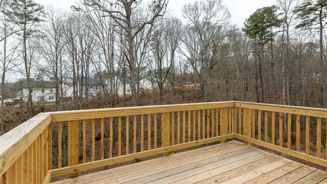 Exterior details and patio area of a home in Brooks Station, Dacula (Image 3).