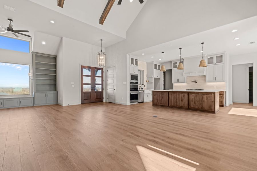 Spacious, unfurnished interior of a new home in Parker Meadows, Weatherford (Image 29).