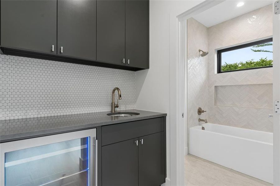 Close-up of interior finishes inside a home in , Dallas (Image 21).