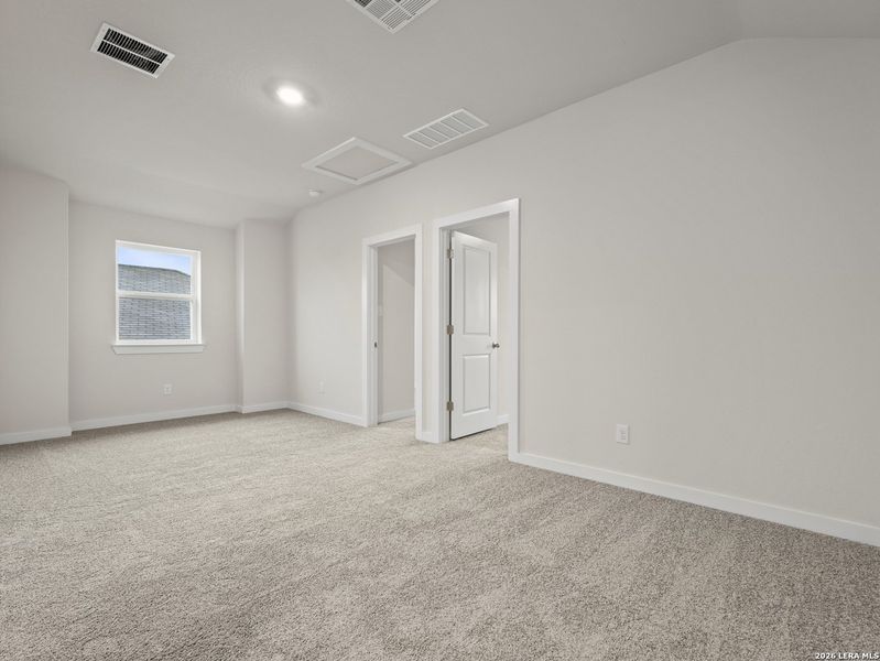 Spacious, unfurnished interior of a new home in Morgan Meadows, San Antonio (Image 16).