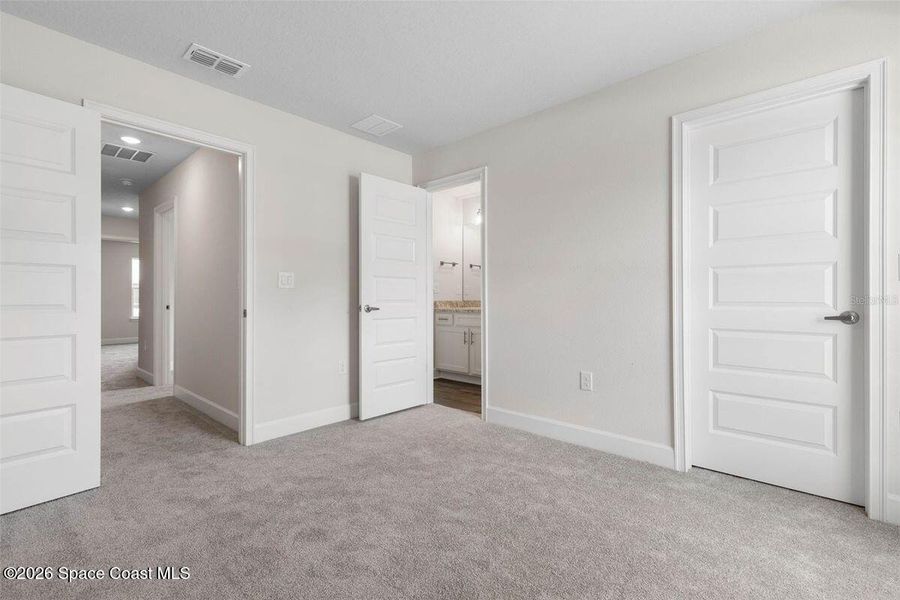 Spacious, unfurnished interior of a new home in Palm Bay, Palm Bay (Image 14).