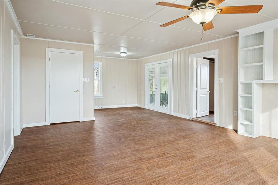 Spacious, unfurnished interior of a new home in , Weatherford (Image 17). Spacious, unfurnished interior of a new home in , Weatherford (Image 17).