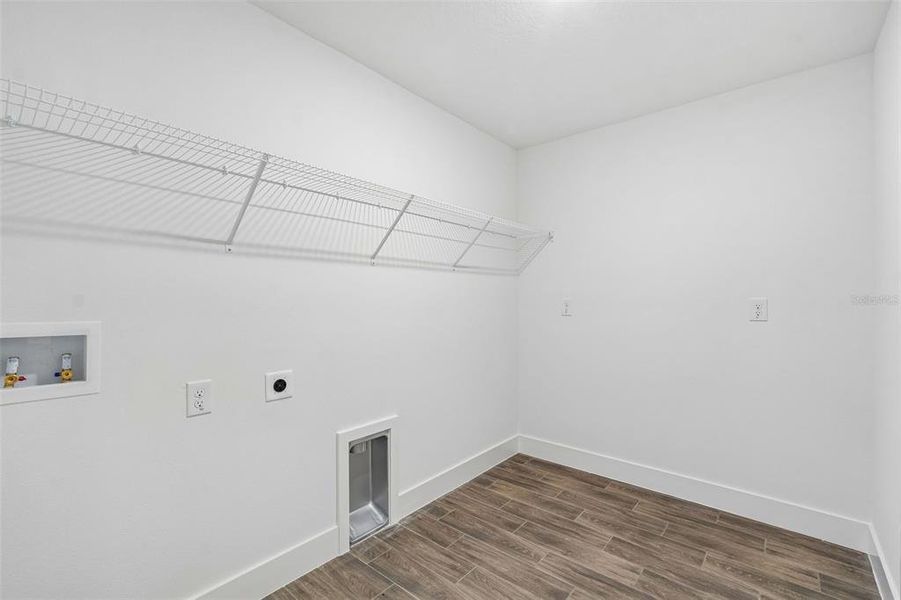 Spacious, unfurnished interior of a new home in Abbey Glen, Dade City (Image 26). Spacious, unfurnished interior of a new home in Abbey Glen, Dade City (Image 26).