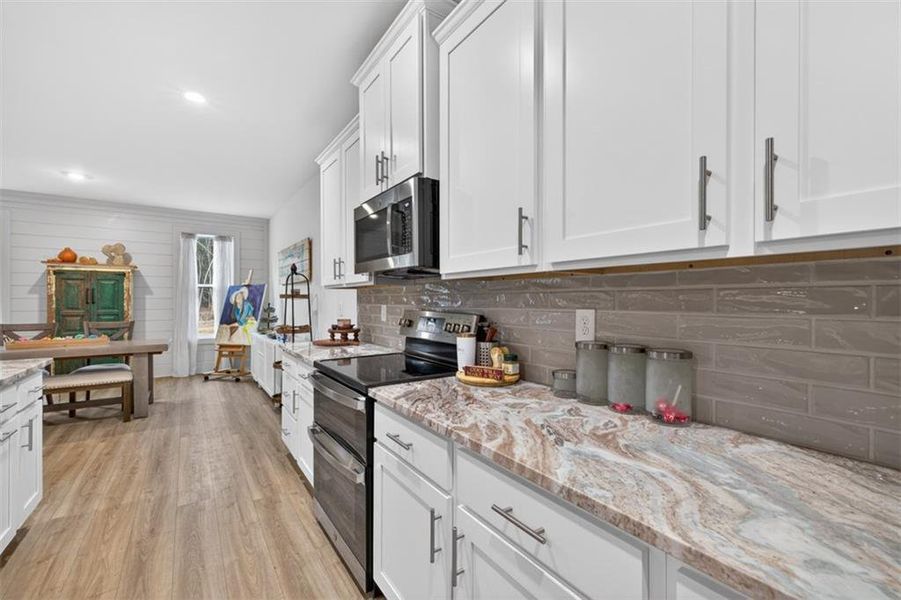 Furnished interior view inside a new home in , Winder (Image 40). Furnished interior view inside a new home in , Winder (Image 40).