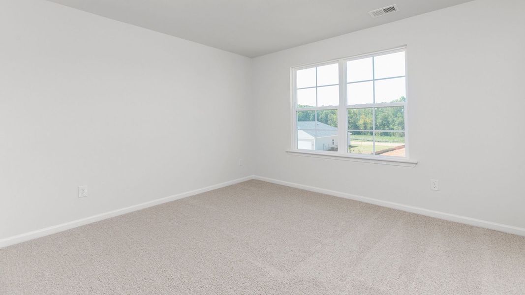 Representative unfurnished interior of a home built from the Hayden by D.R. Horton in Country Creek, Lexington (Image 31).