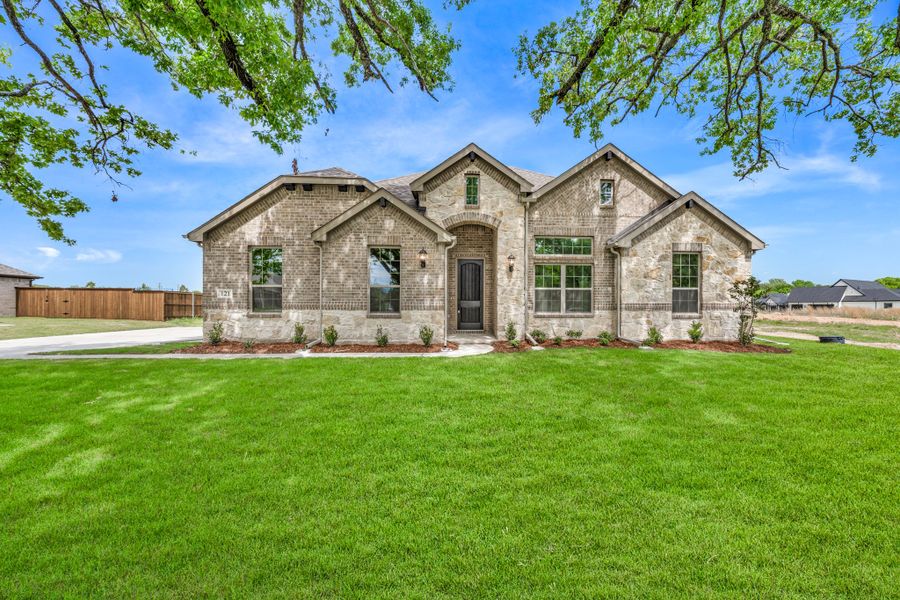 Front exterior of a new home in Lakeview Estates, Canton, TX, highlighting curb appeal (Image 24).