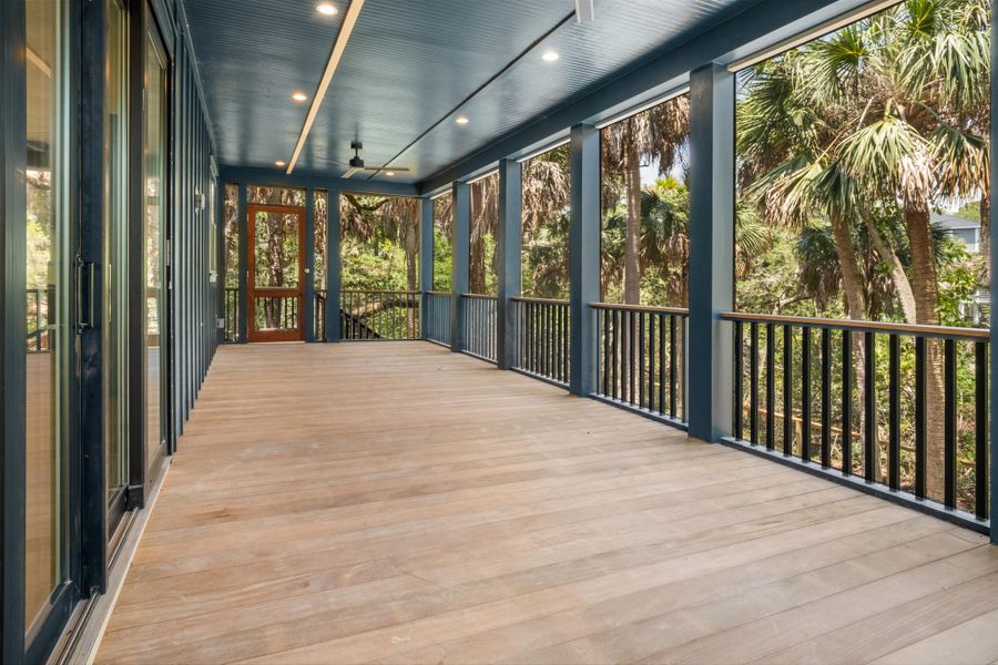 Exterior details and patio area of a home in , Edisto Island (Image 32). Exterior details and patio area of a home in , Edisto Island (Image 32).