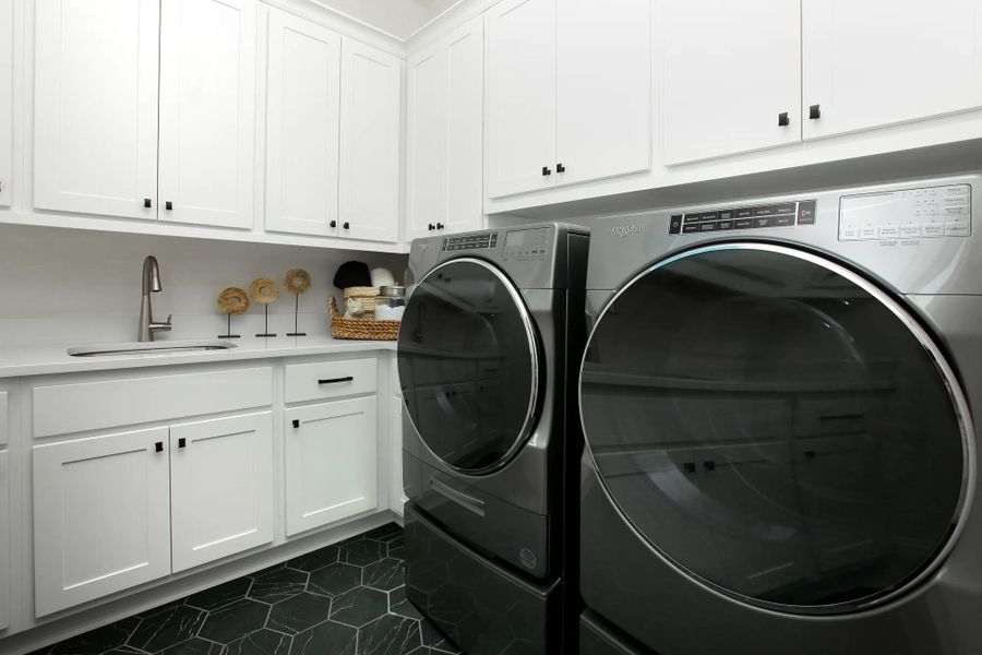 Overlook E Laundry Room