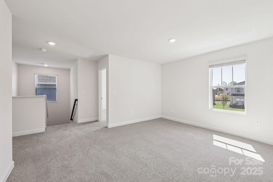Spacious, unfurnished interior of a new home in Nelson's Creek, Mocksville (Image 10). Spacious, unfurnished interior of a new home in Nelson's Creek, Mocksville (Image 10).
