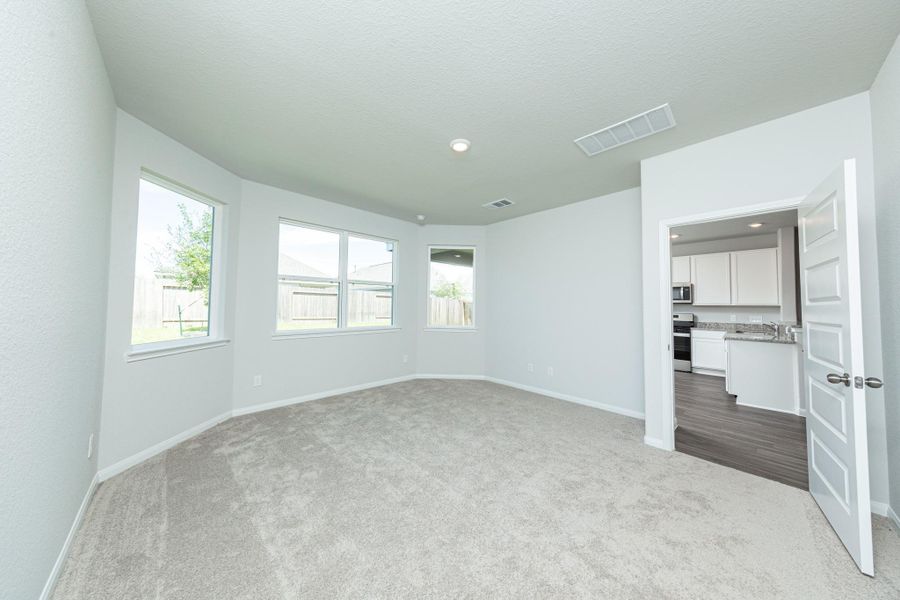 Spacious, unfurnished interior of a new home in Cliffstone Hills, Conroe (Image 10). Spacious, unfurnished interior of a new home in Cliffstone Hills, Conroe (Image 10).