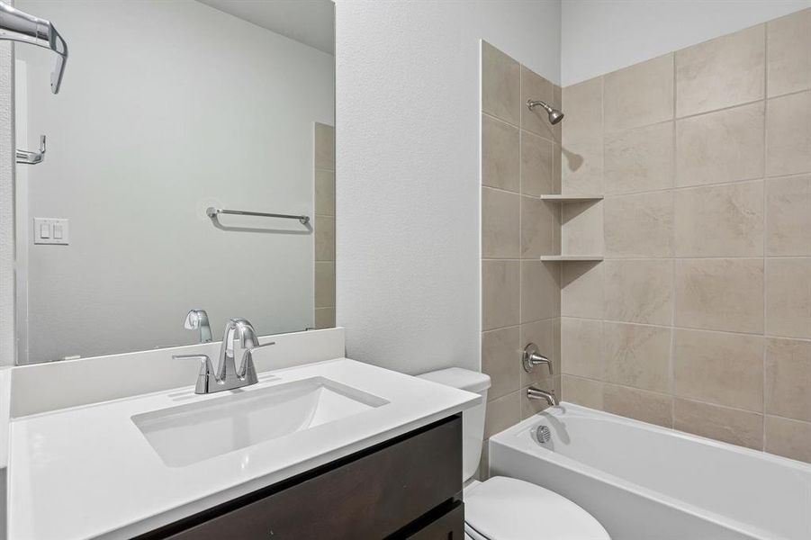 Furnished interior view inside a new home in Middlefield Village, Dallas (Image 7).