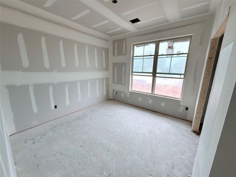 Bed 2 on main floor 10x11