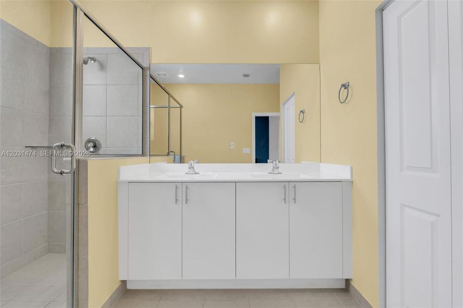 Furnished interior view inside a new home in , Miami (Image 9).