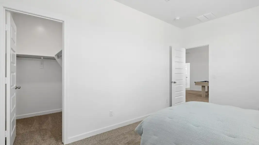Spacious, unfurnished interior of a new home in Westpark, Buckeye (Image 22).