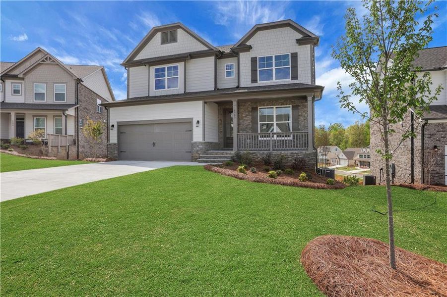 Exterior details and patio area of a home in Cambridge, Flowery Branch (Image 3).