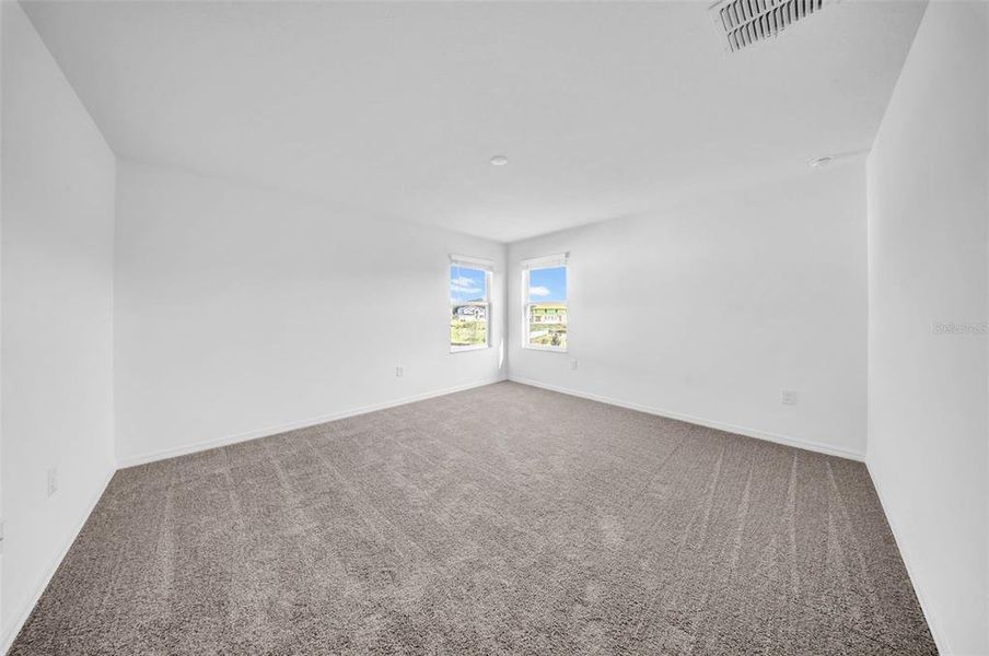 Spacious, unfurnished interior of a new home in , Wesley Chapel (Image 37).
