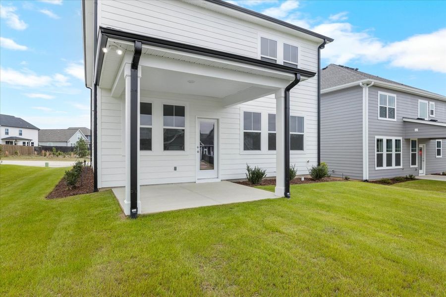 Exterior details and patio area of a home in Tillery Park, Grovetown (Image 4).