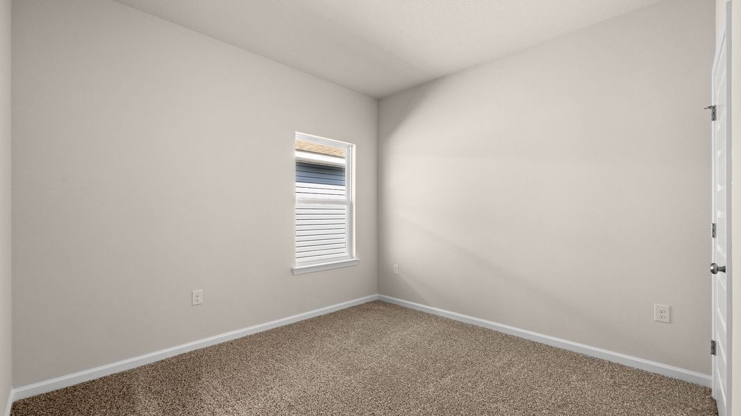 Spacious, unfurnished interior of a new home in Hodges Bayou Plantation, Panama City (Image 33).