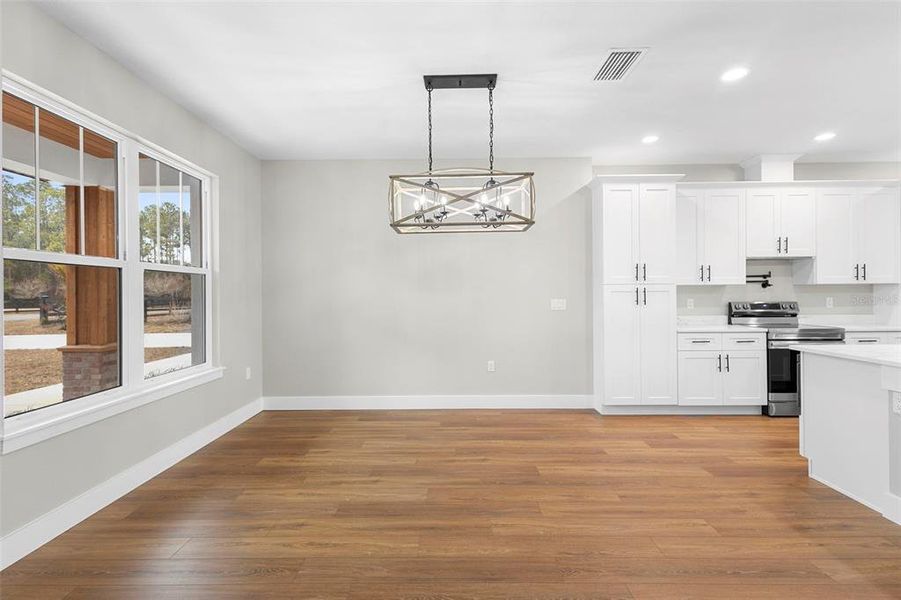 Spacious, unfurnished interior of a new home in , Eustis (Image 22).