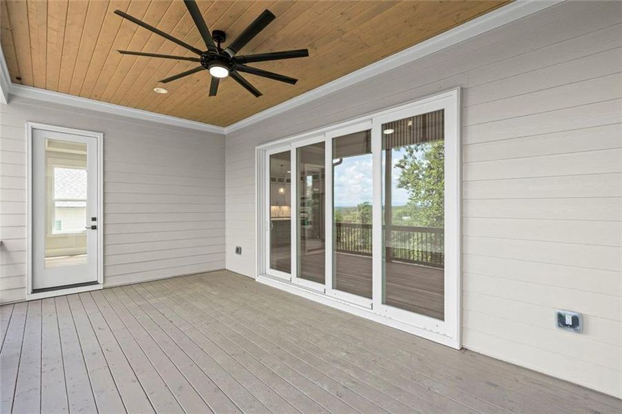 Exterior details and patio area of a home in , Dawsonville (Image 31).