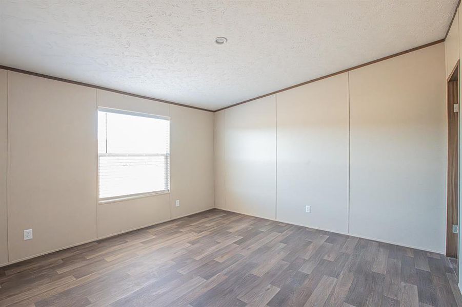 Spacious, unfurnished interior of a new home in , Springtown (Image 17).