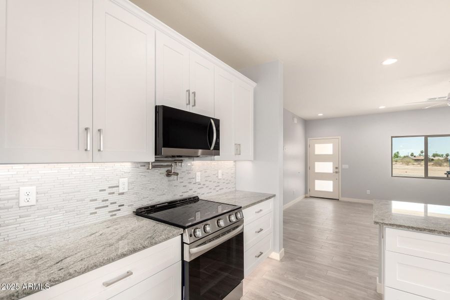 15 - Center 32210 15 - Center 32210