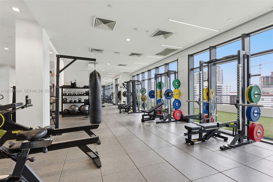 Community amenities in , Miami (Image 30).