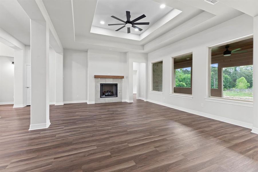 Spacious, unfurnished interior of a new home in , Lindale (Image 21).