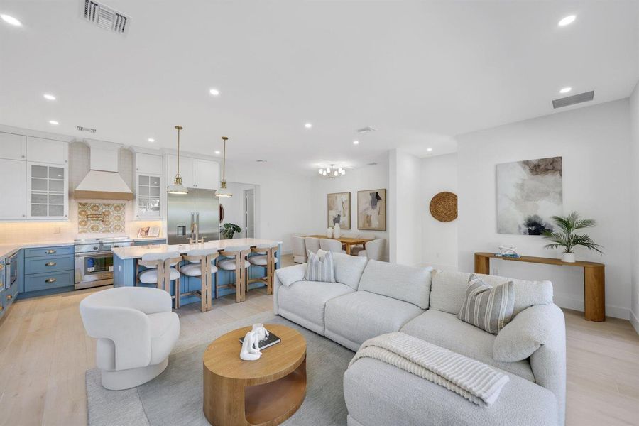 309 Claremont Lane - 26.jpg-SMALL 309 Claremont Lane - 26.jpg-SMALL