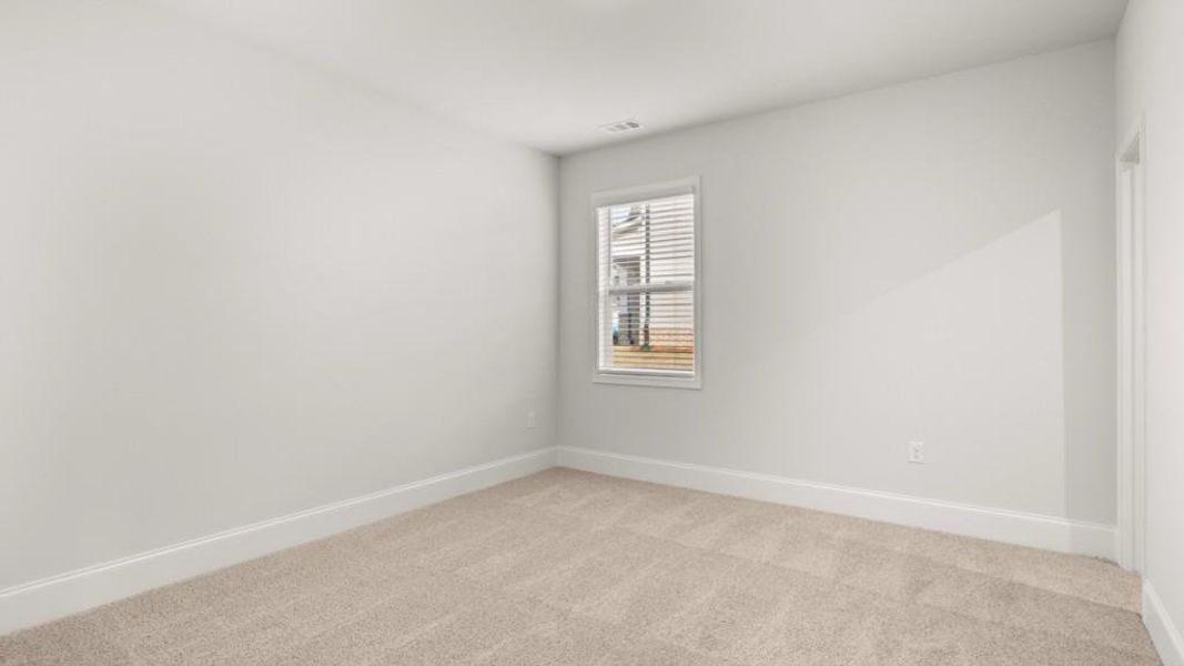 Spacious, unfurnished interior of a new home in Haven Abbey, Cumming (Image 19).