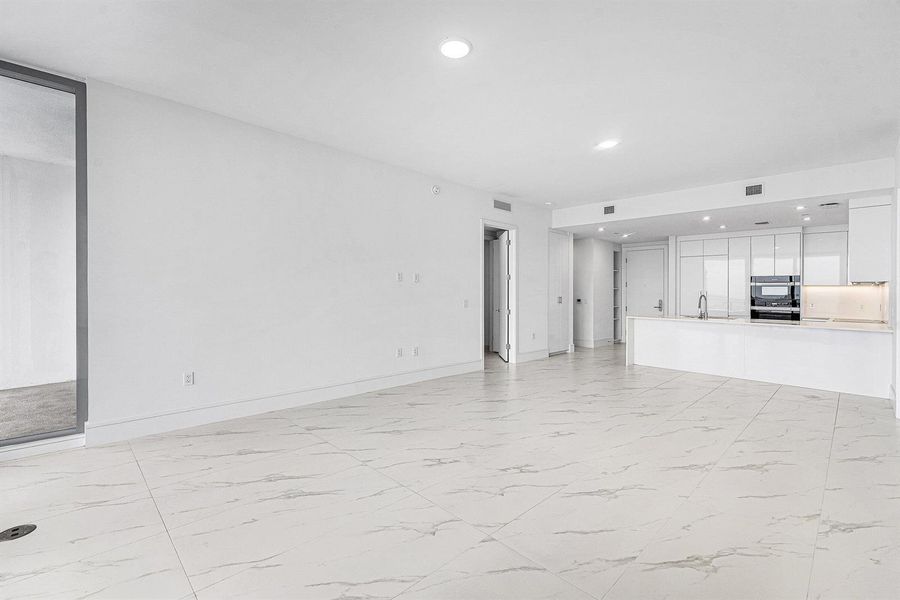 001-220LakeShoreDrive-1613-LakePark-FL-3 001-220LakeShoreDrive-1613-LakePark-FL-3